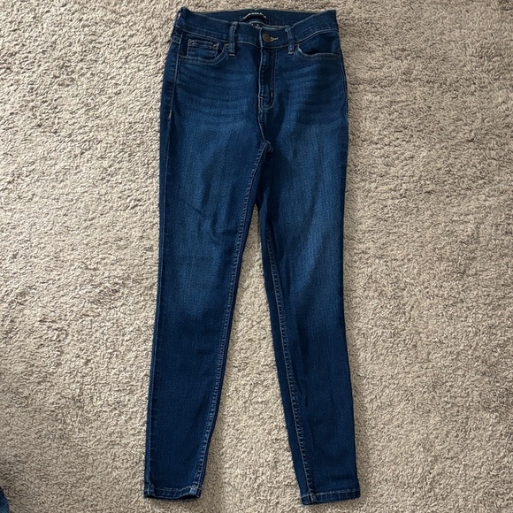 Calvin Klein Denim - Calvin Klein Dark Wash High Rise Jegging